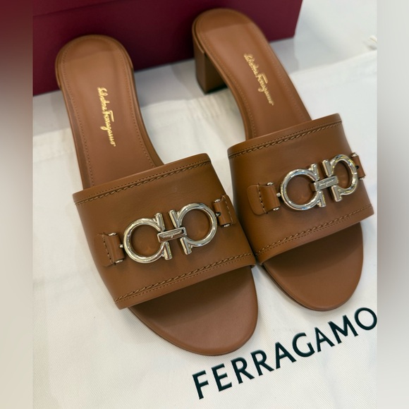 Salvatore Ladies Brown Rhodes Gancini Heel Sandals, Size 9.5 - Picture 10 of 13